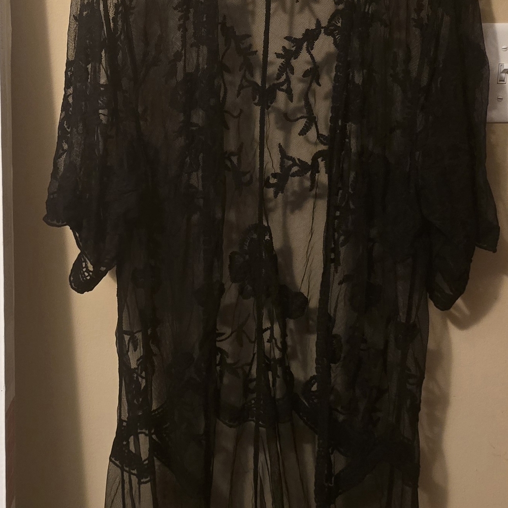 Elegant Black Lace Kimono Robe